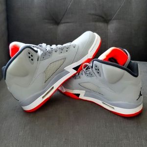 Jordan Retro 5 Hot Lava